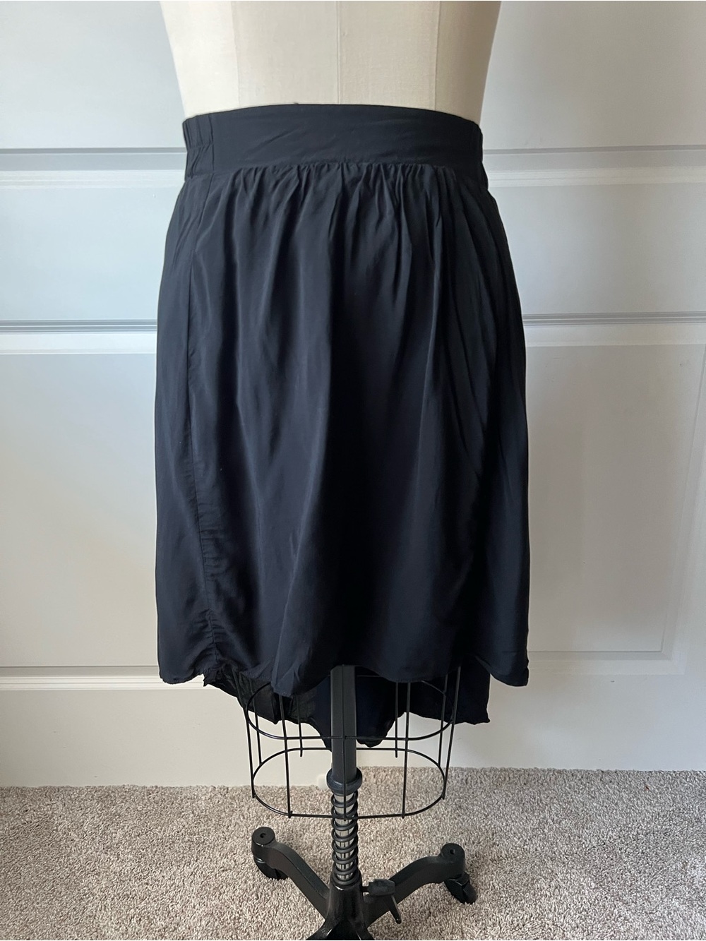 LOFT Black Women's High/ Low Skirt